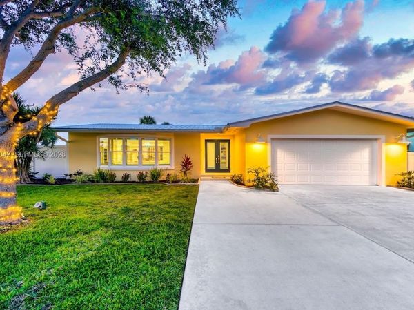 602 Malabar Ave , Fort Pierce, FL 34949