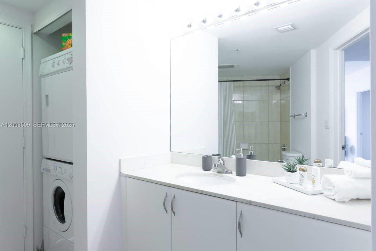 1750 N Bayshore Dr , Unit 4601, Miami, FL 33132 Photo