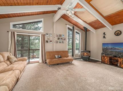 1641 Crystal Air Drive, South Lake Tahoe, CA 96150 Photo