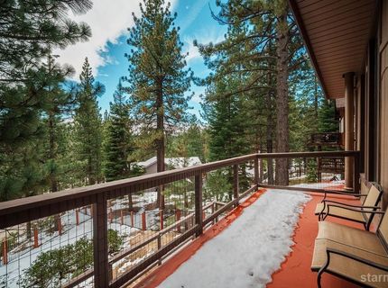 1641 Crystal Air Drive, South Lake Tahoe, CA 96150 Photo