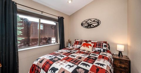 1641 Crystal Air Drive, South Lake Tahoe, CA 96150 Photo