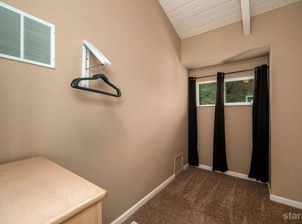 1641 Crystal Air Drive, South Lake Tahoe, CA 96150 Photo