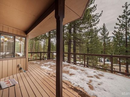 1641 Crystal Air Drive, South Lake Tahoe, CA 96150 Photo