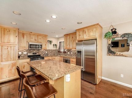 1641 Crystal Air Drive, South Lake Tahoe, CA 96150 Photo