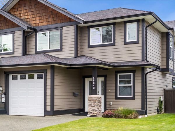 4684 Macintyre Ave , Unit B, Courtenay, BC V9N 6R2