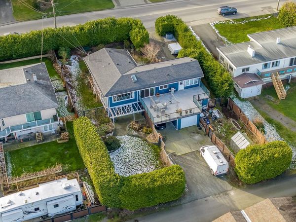 261 Alder St , Campbell River, BC V9W 2N6