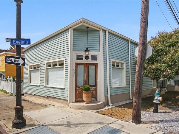 601 VALLETTE Street , New Orleans, LA 70114