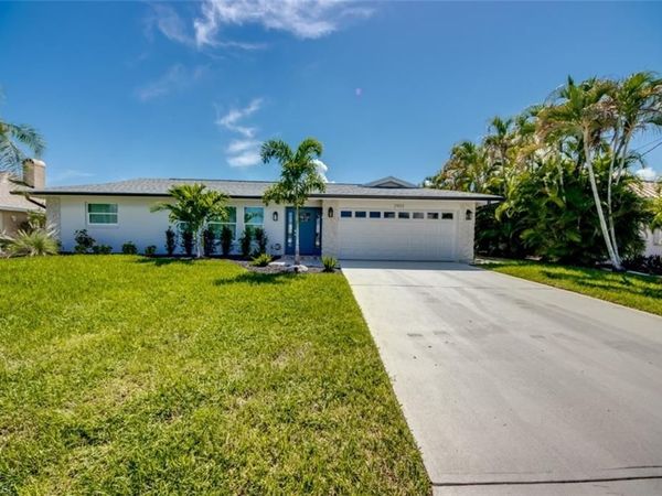 2903 SE 10th AVE, CAPE CORAL, FL 33904