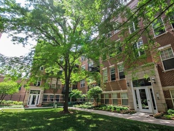 305 W SCOTT Street , Unit 504, Chicago, IL 60610