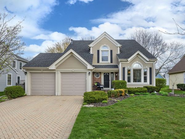 547 Newberry Drive , Elk Grove Village, IL 60007