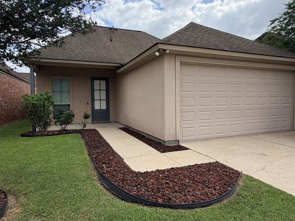 7863 Seville Ct, Baton Rouge, LA 70820