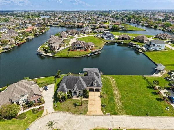 508 LOGAN ISLAND Court, Slidell, LA 70458