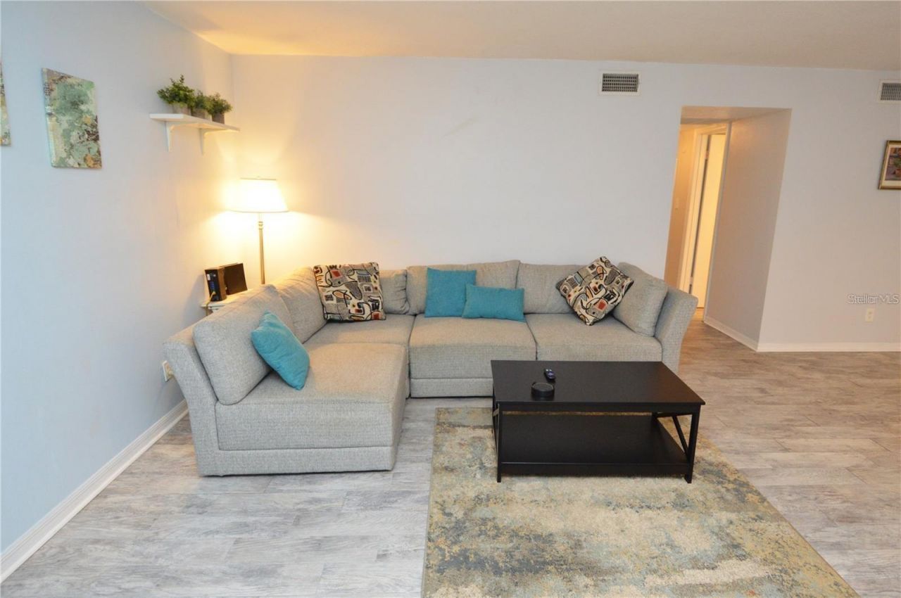 3873 Pompano Drive Se, Unit B, Saint Petersburg, FL 33705 Photo