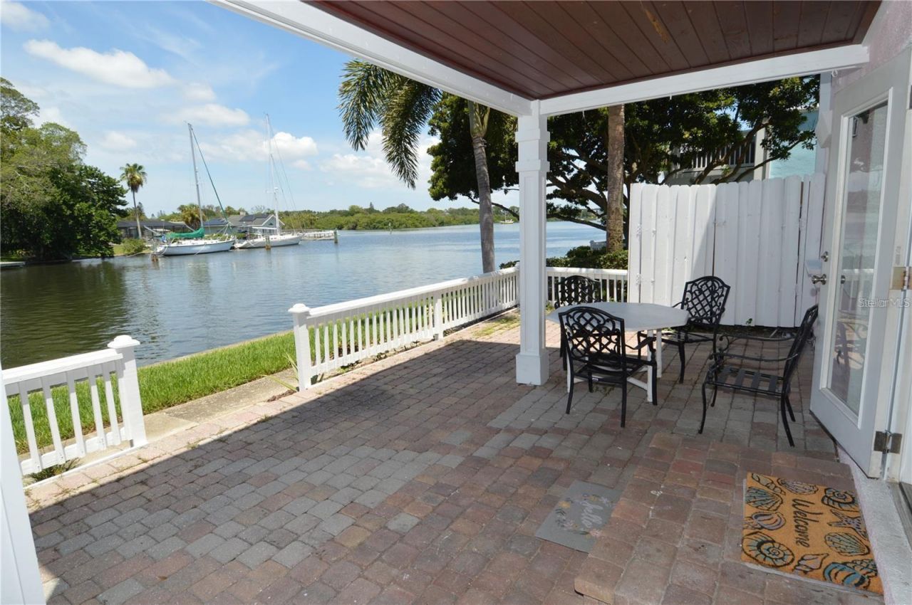 3873 Pompano Drive Se, Unit B, Saint Petersburg, FL 33705 Photo