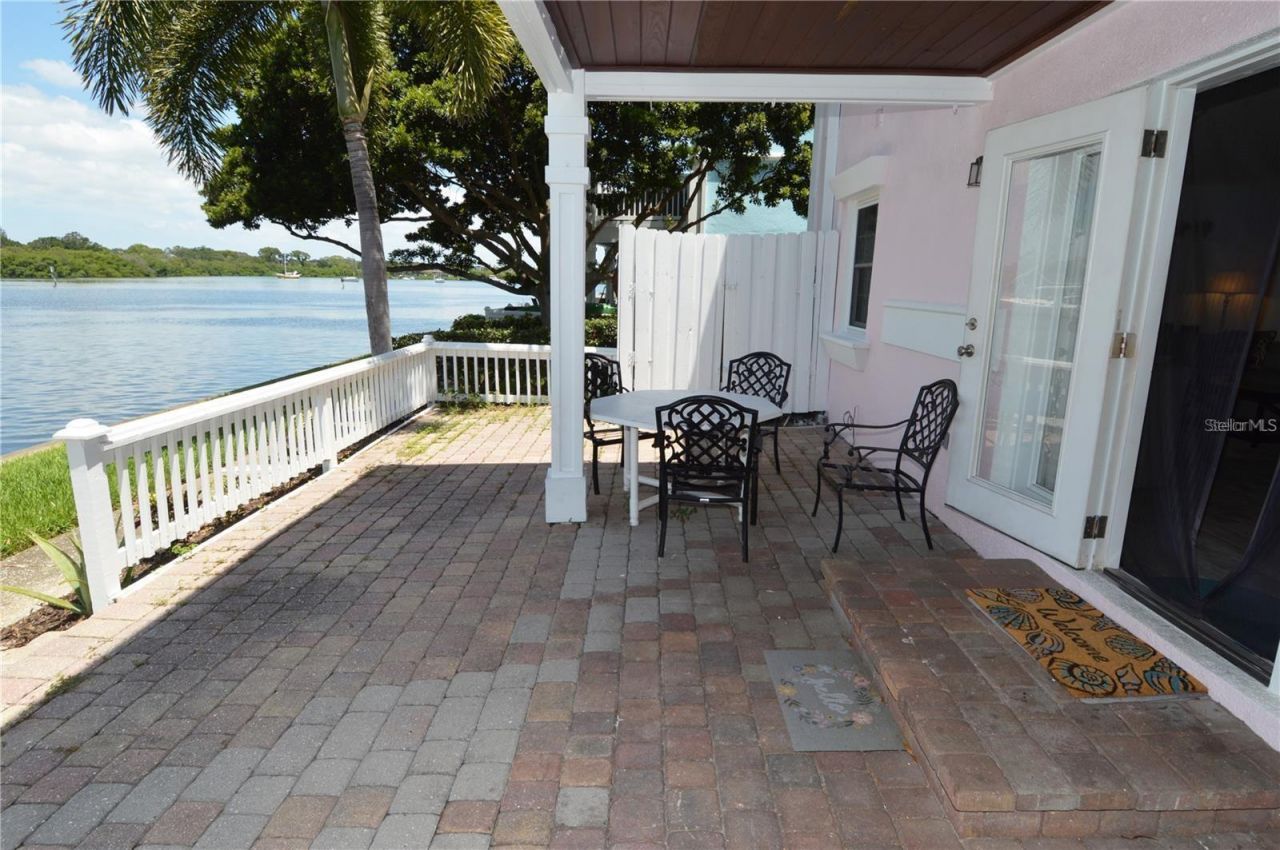 3873 Pompano Drive Se, Unit B, Saint Petersburg, FL 33705 Photo