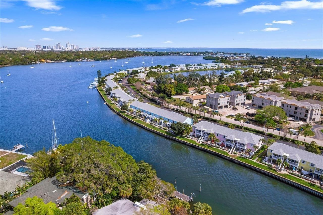 3873 Pompano Drive Se, Unit B, Saint Petersburg, FL 33705 Photo