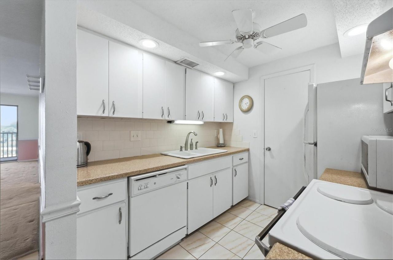 6120 43rd Street W, Unit 407B, Bradenton, FL 34210 Photo
