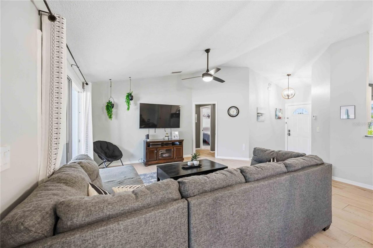 4851 Hamlets Grove Drive , Sarasota, FL 34235 Photo