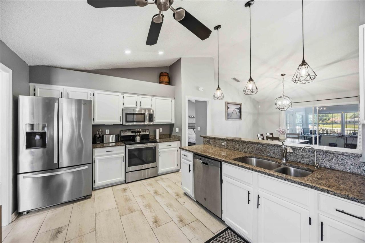 4851 Hamlets Grove Drive , Sarasota, FL 34235 Photo