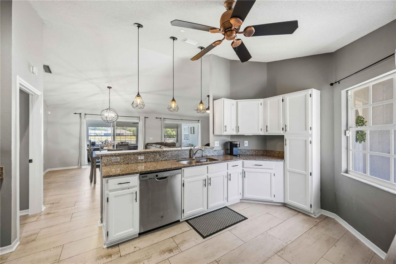 4851 Hamlets Grove Drive , Sarasota, FL 34235 Photo