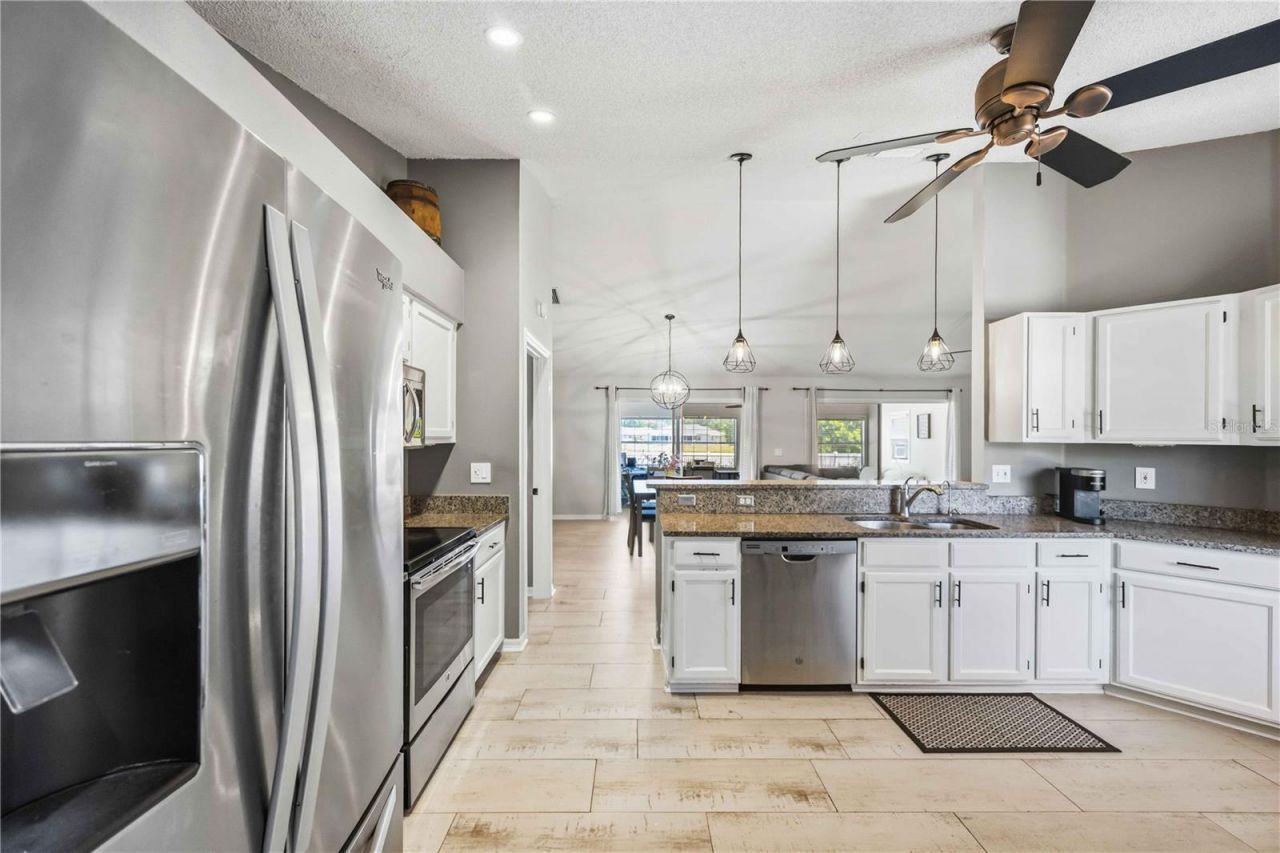 4851 Hamlets Grove Drive , Sarasota, FL 34235 Photo