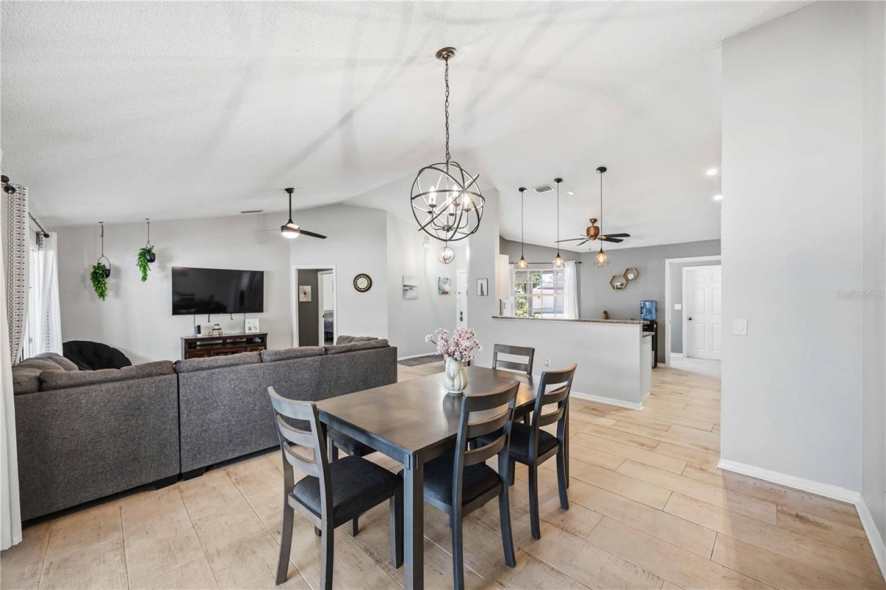 4851 Hamlets Grove Drive , Sarasota, FL 34235 Photo