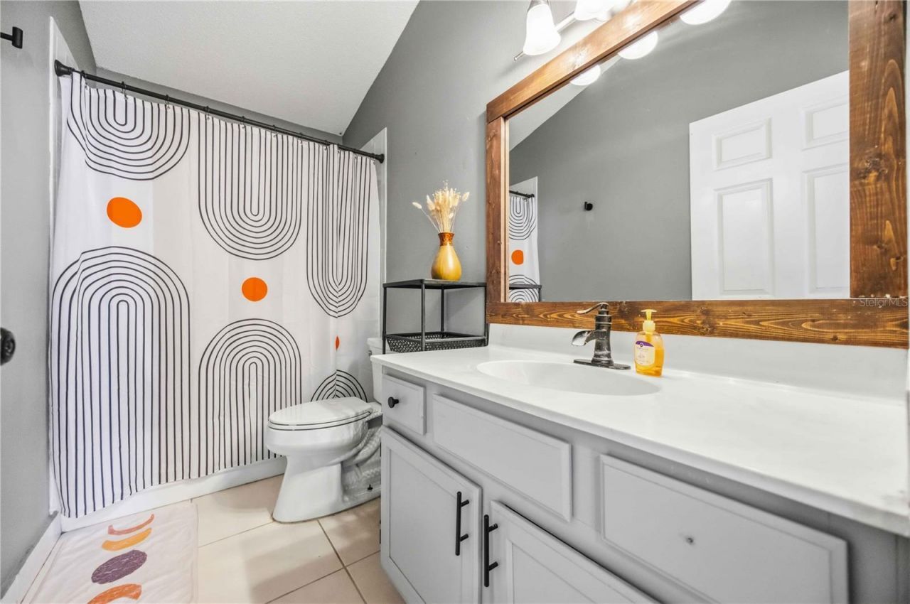 4851 Hamlets Grove Drive , Sarasota, FL 34235 Photo