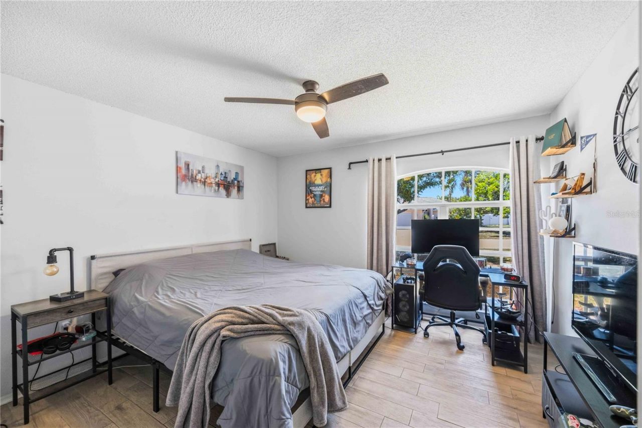 4851 Hamlets Grove Drive , Sarasota, FL 34235 Photo