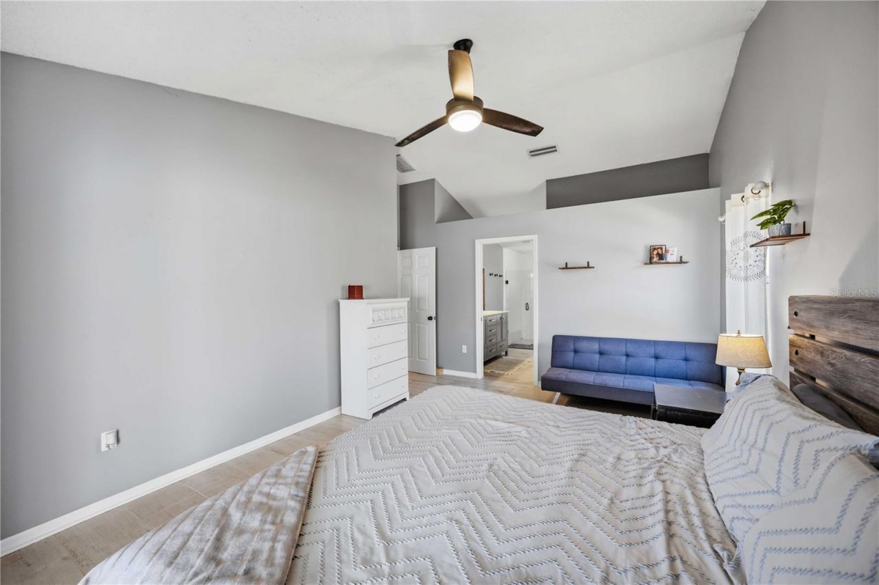 4851 Hamlets Grove Drive , Sarasota, FL 34235 Photo