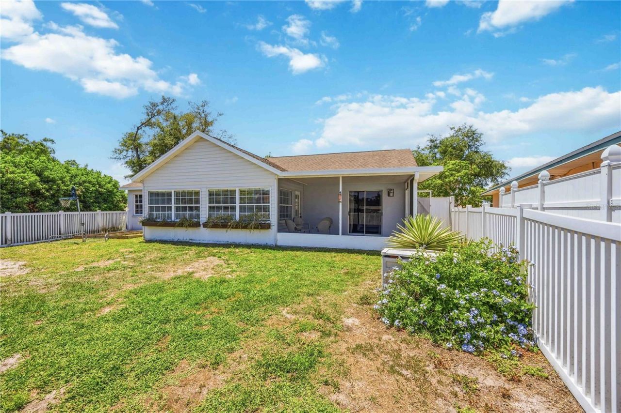 4851 Hamlets Grove Drive , Sarasota, FL 34235 Photo