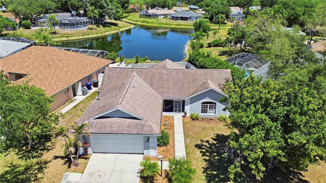 4851 Hamlets Grove Drive , Sarasota, FL 34235 Photo