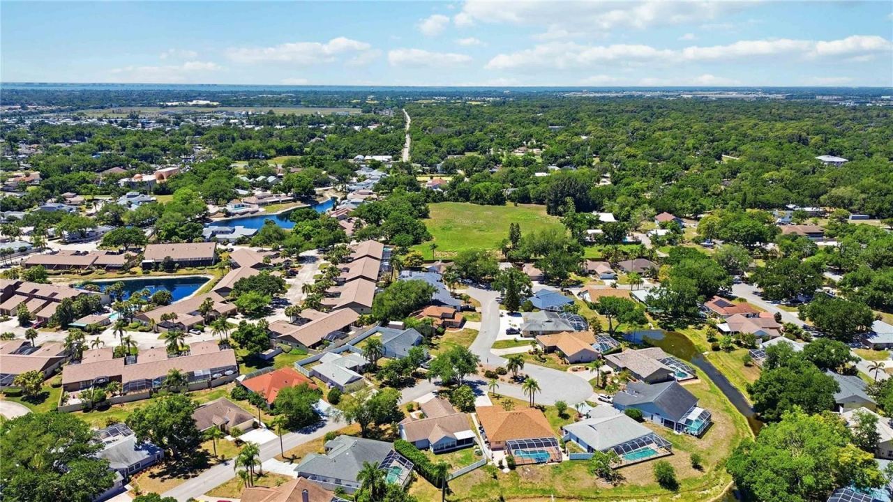 4851 Hamlets Grove Drive , Sarasota, FL 34235 Photo