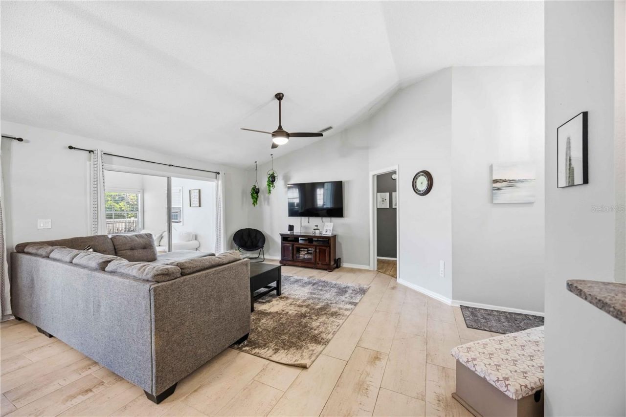 4851 Hamlets Grove Drive , Sarasota, FL 34235 Photo