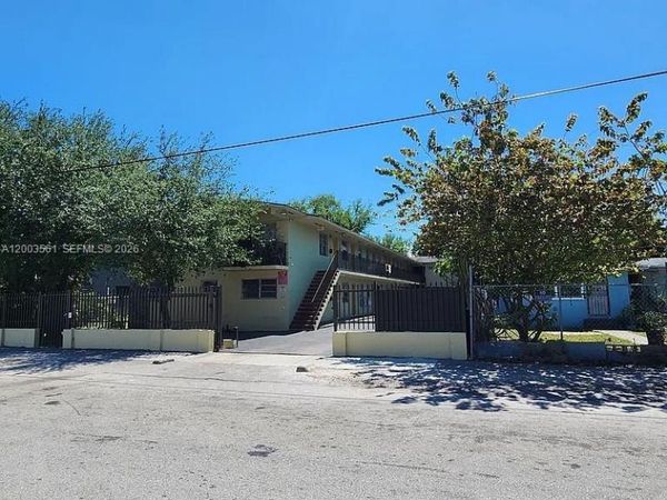 300 NE 78th St , Unit 300, Miami, FL 33138