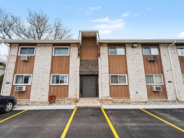 7602 Woodview Street, Unit 1, Westland, MI 48185
