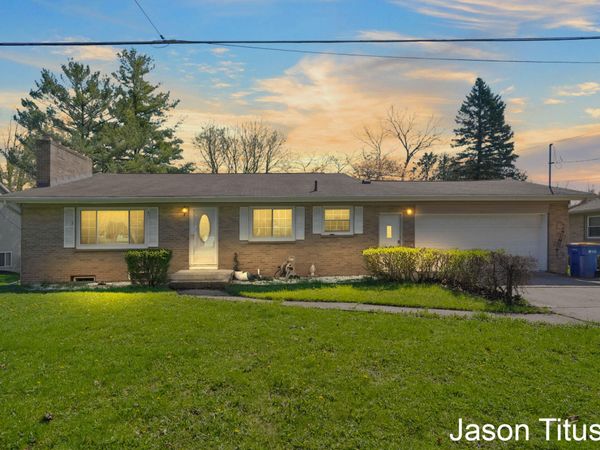 1696 Ball Avenue NE, Grand Rapids, MI 49505