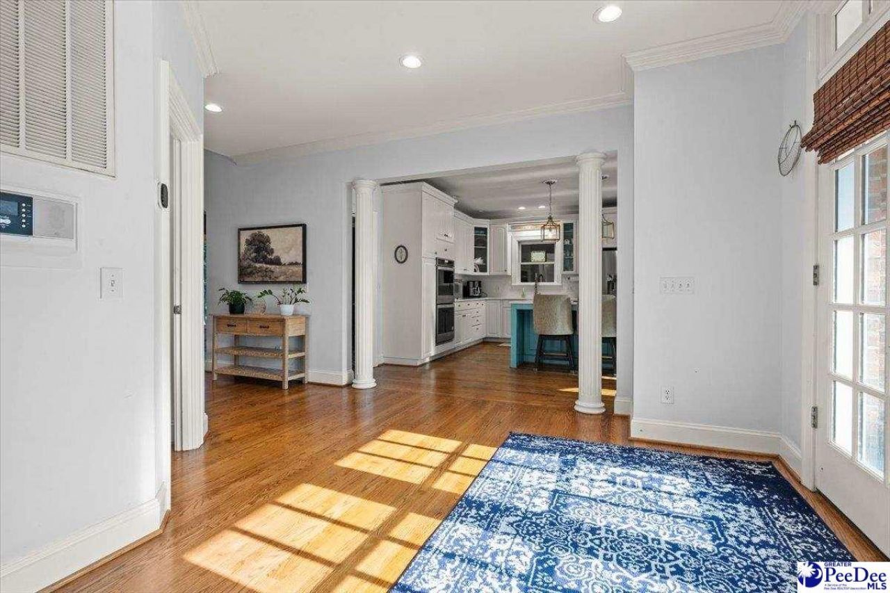 818 Vintage Drive Photo 7