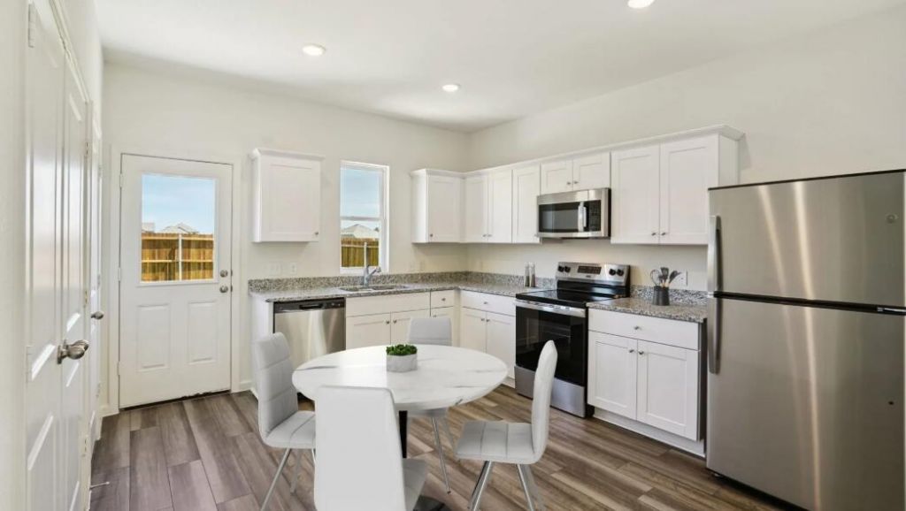 5337 Remley Ridge Way Photo 4