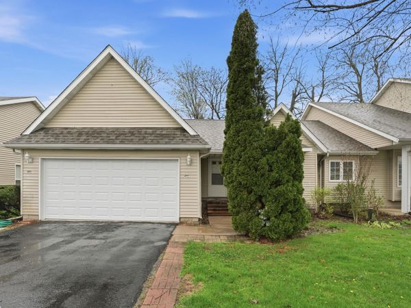 2410 Primrose Drive , Valparaiso, IN 46383