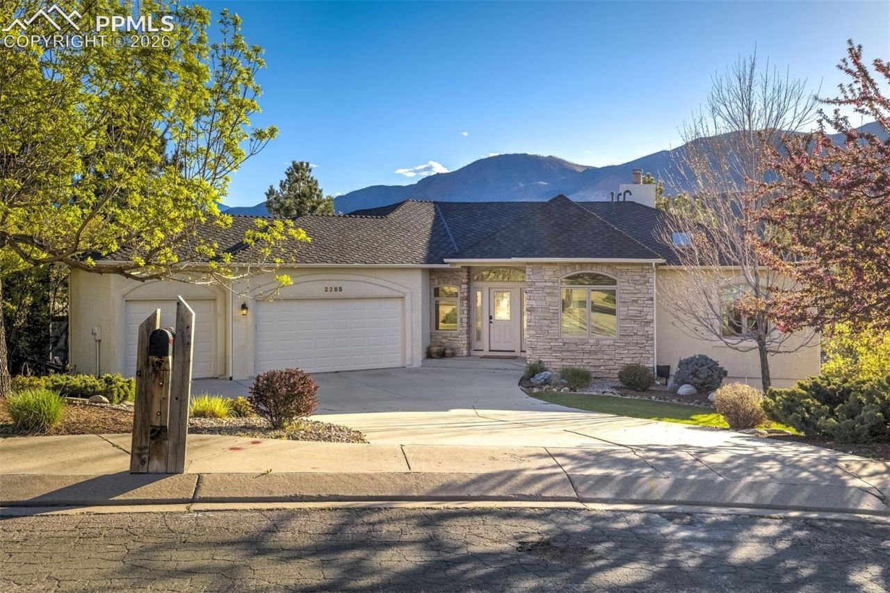 2285 Angelbluff Court, Colorado Springs, CO 80919 Main Photo