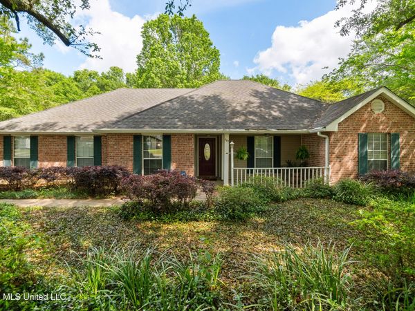 107 Brentwood Drive, Picayune, MS 39466