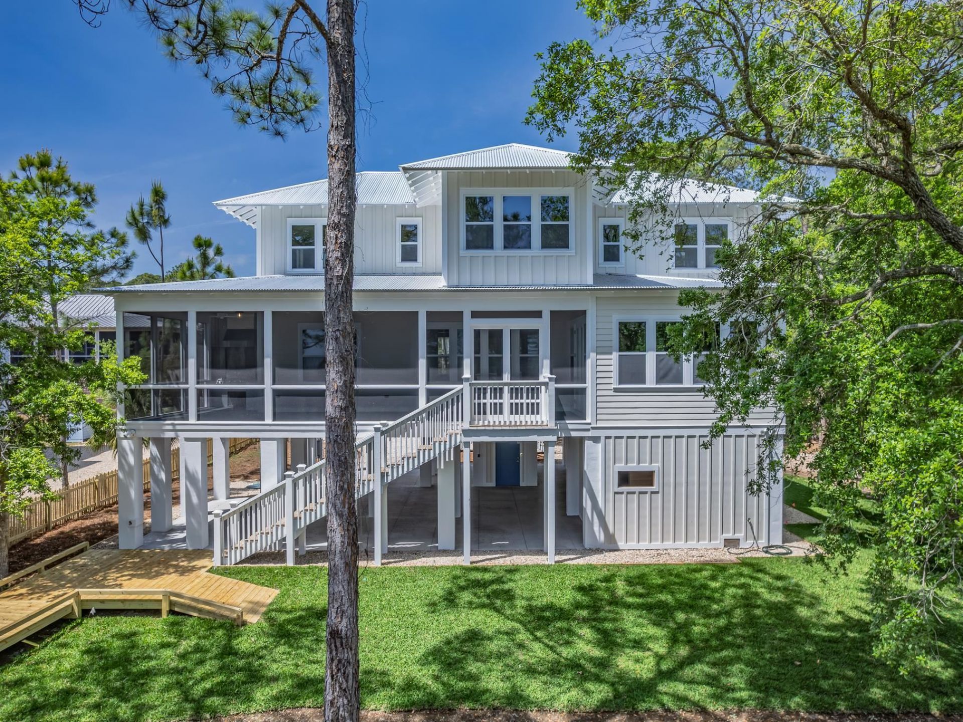 311 Trails End Way, Saint Teresa, FL 32358 Photo