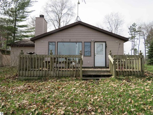 7861 Dyer Lake Road S, Falmouth, MI 49632