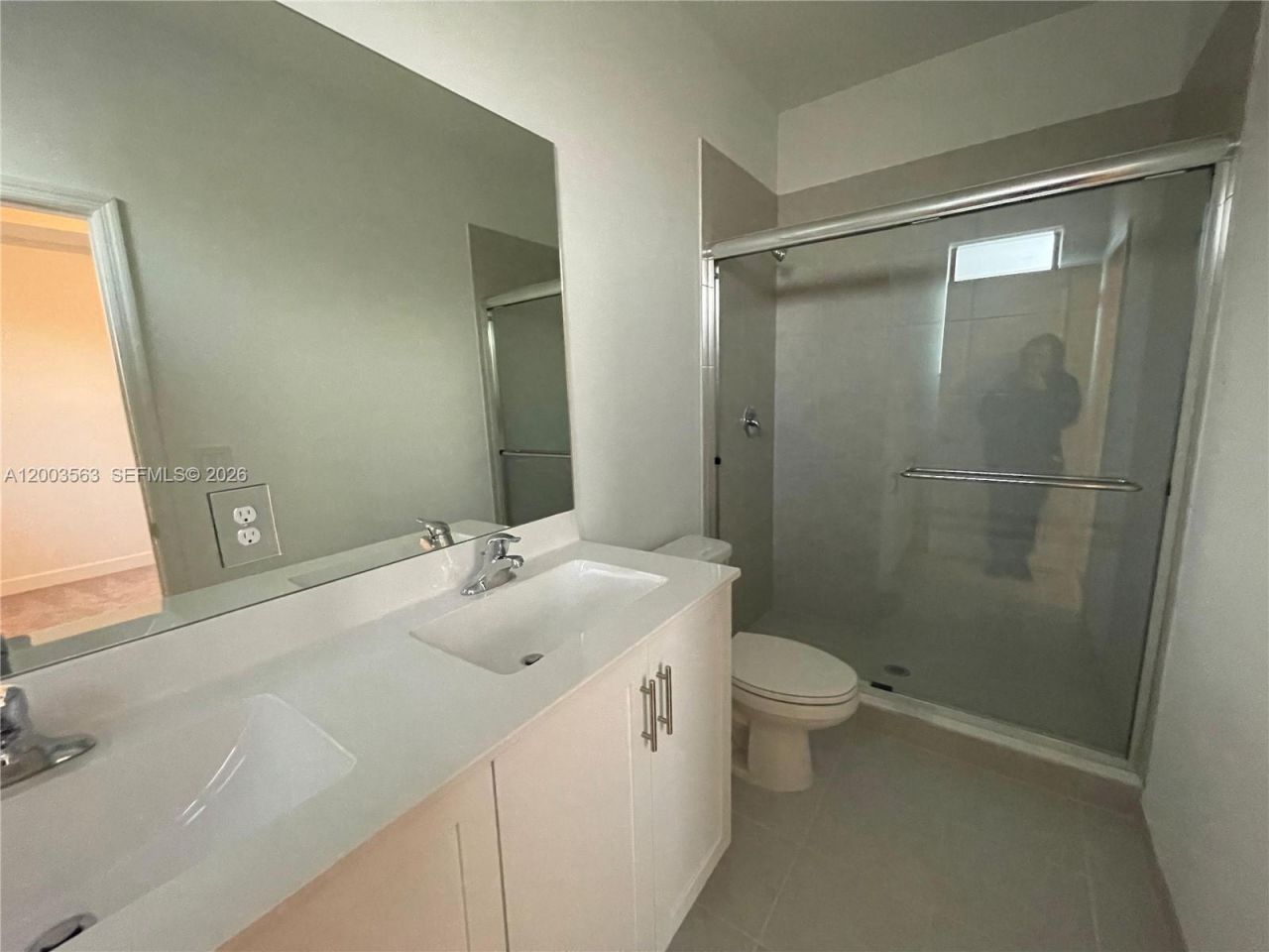 813 NE 211th St , Miami, FL 33179 Photo