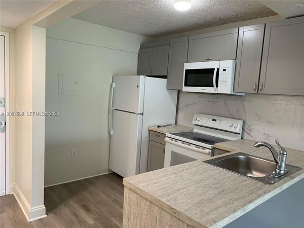 16465 NE 22nd Ave , Unit 511, North Miami Beach, FL 33160