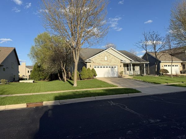 2880 Crinkle Rooot Drive, Fitchburg, WI 53711