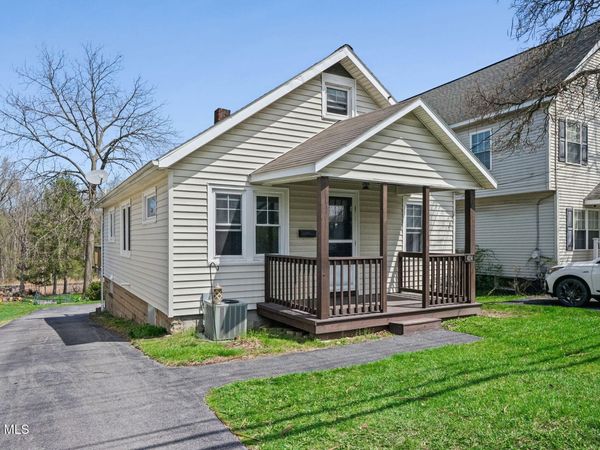 424 Vley Road, Glenville, NY 12302