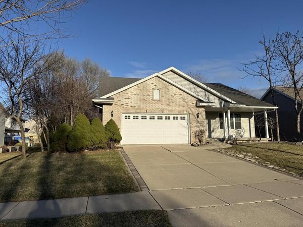 2880 Crinkle Rooot Drive, Fitchburg, WI 53711