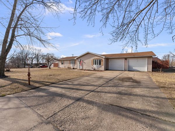 303 Jefferson Street , New Boston, IL 61272