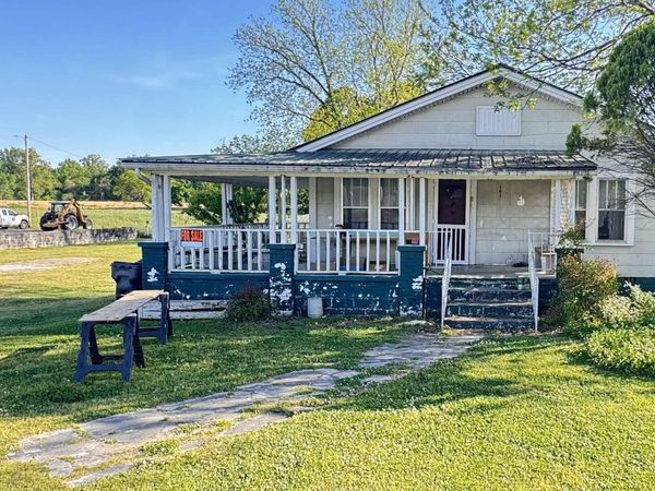 1199 & 1201 Main Street W, Centre, AL 35960